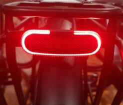 Fuxon Gepäckträgerrücklicht R-100-EB Mit Standlicht 50mm Schraubenabstand 6-12V Gleichspannung 7 Fuxon Gepäckträgerrücklicht R-100-EB Mit Standlicht 50mm Schraubenabstand 6-12V Gleichspannung -Fahrradteile Geschäft Fuxon Ruecklicht R 100 EB 6 12Volt 50mm fuer Gepaecktraeger 070 50197b